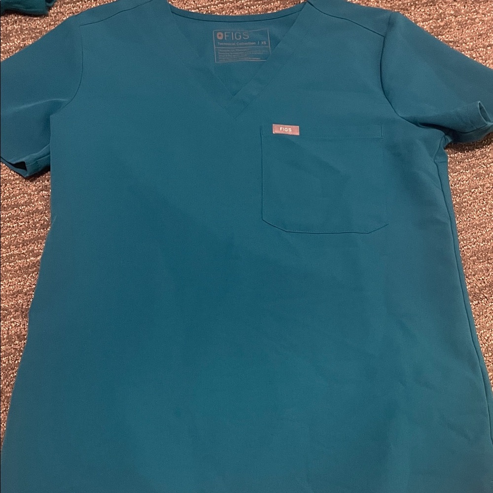 Figs Ocean Blue Scrub Top